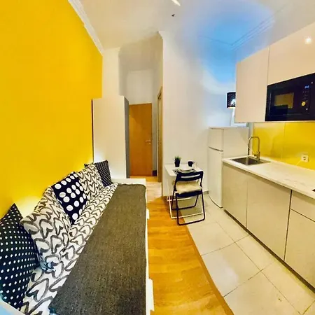 Studio Flat In Lisbon City Center, Next To Station Lisbon